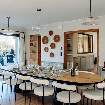 De Luxe Avec Piscine Couverte, Vue Villerville